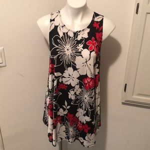 Sleeveless tunic from Moa